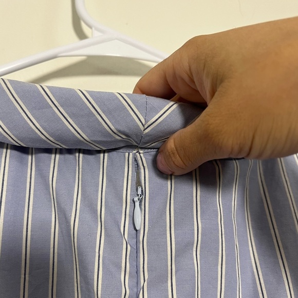 By Anthropologie Short-Sleeve V-Neck Pleated Midi Dress - Picture 9 of 10